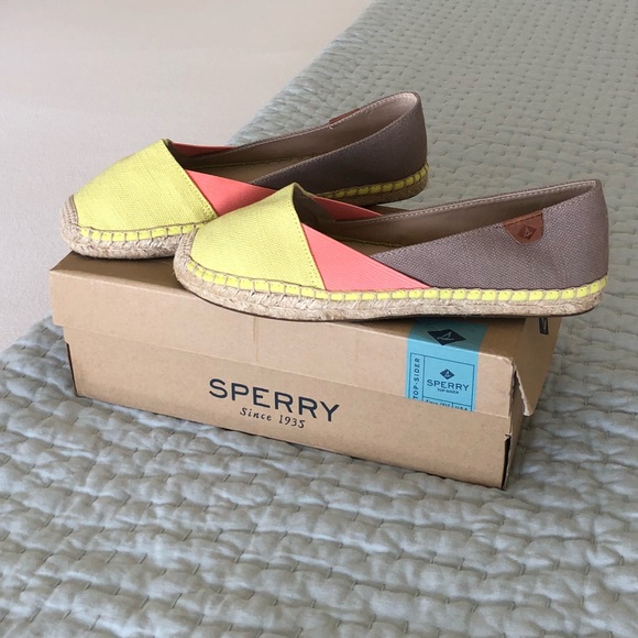 Sperry Shoes - NWOT SPERRY KATAMA CAPE ESPADRILLES